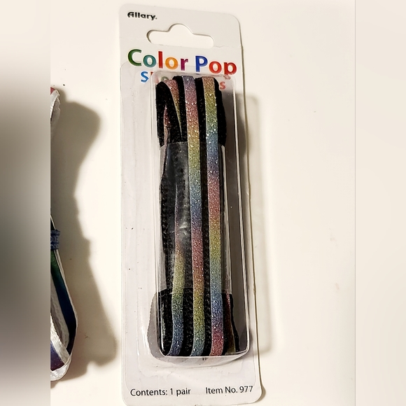 NWT 2 SETS OF RAINBOW OMBRÉ BLACK & WHITE SHOE LACES FOR KIDS! - Picture 3 of 5